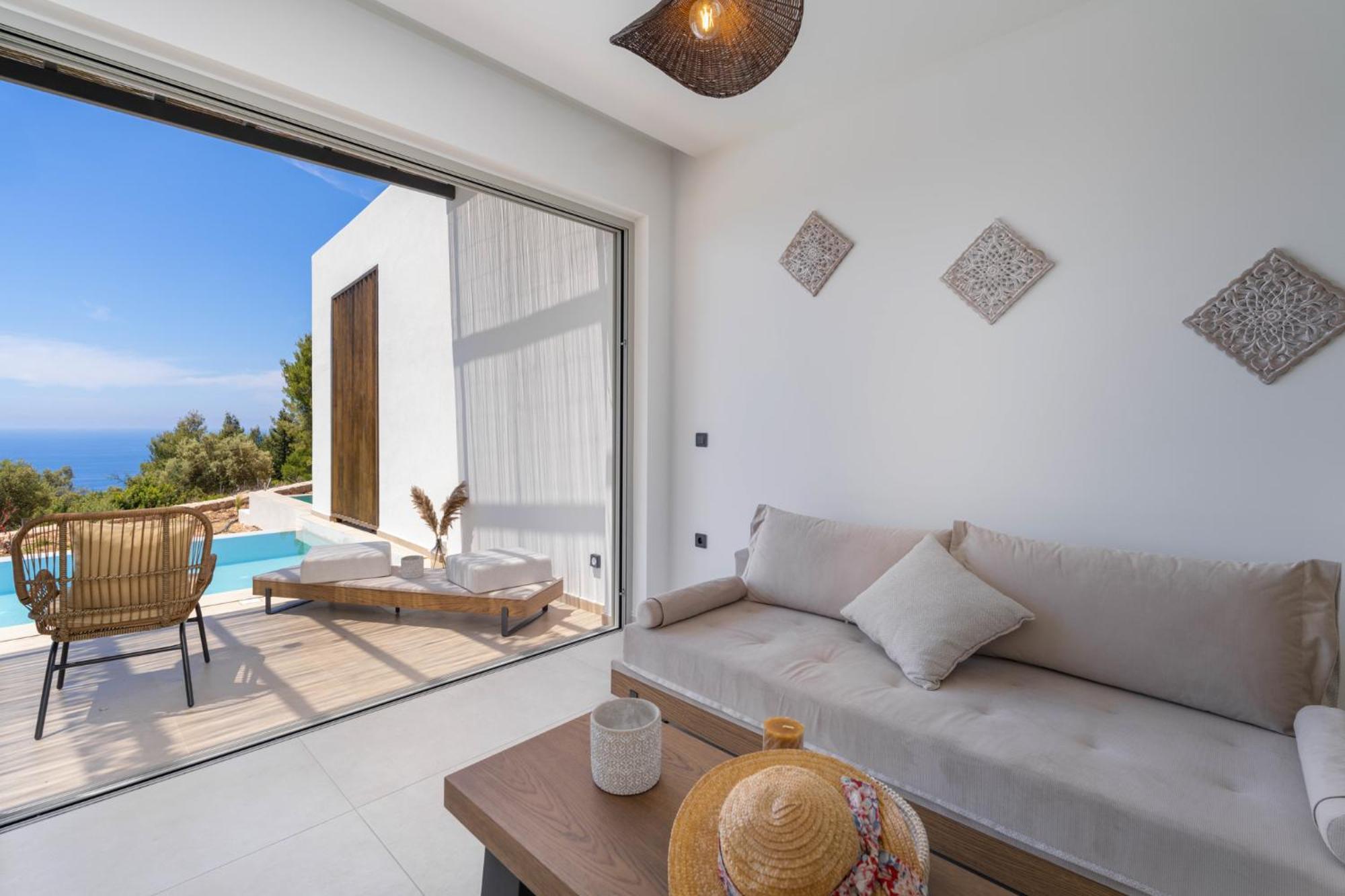 Mellamare Luxury Suites Athanion Exterior photo